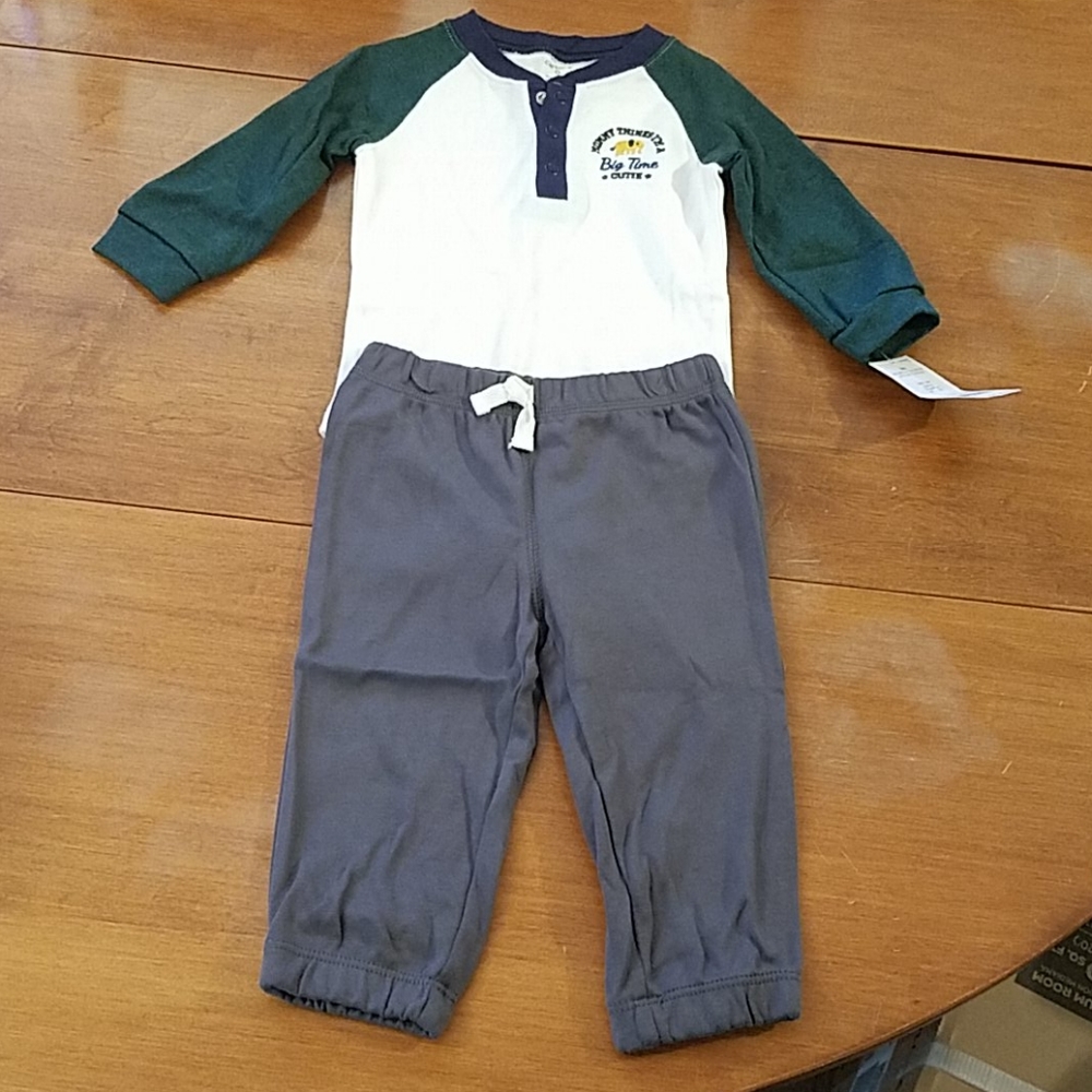 NWT Carter's 2 piece cutie set
